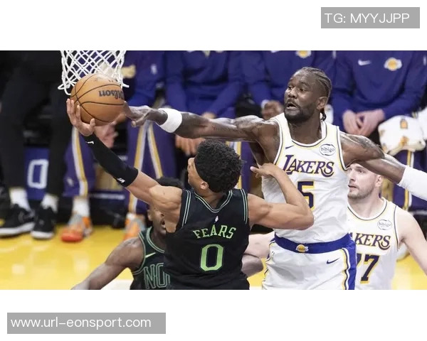 湖人今日狂抢24个前场篮板创近11年新高上次如此表现还是在2014年